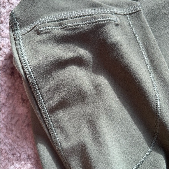 Lululemon Green Twill Nulu leggings - Size 6 - 28” - Picture 5 of 6